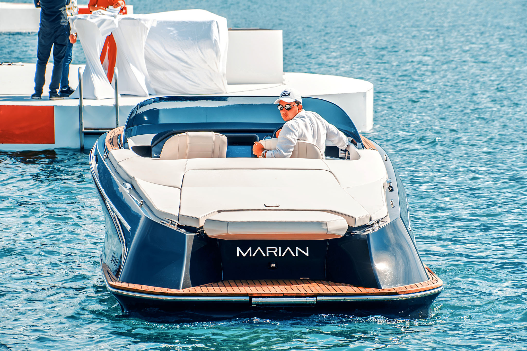 Marian M800
