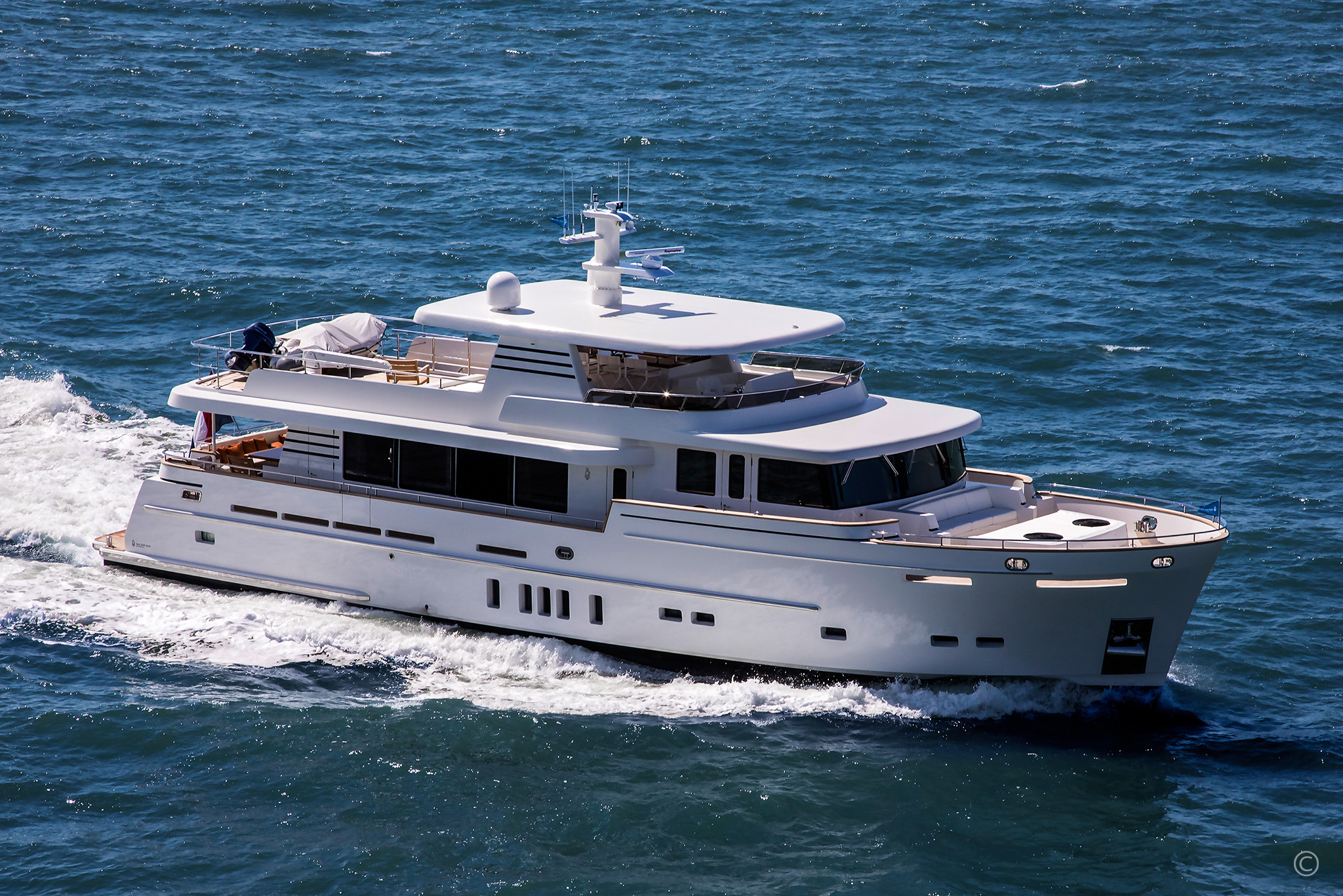 Van der Valk Explorer 25m